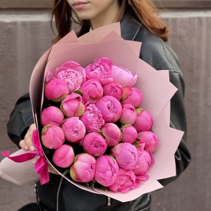 25 розовых пионов Флеминг